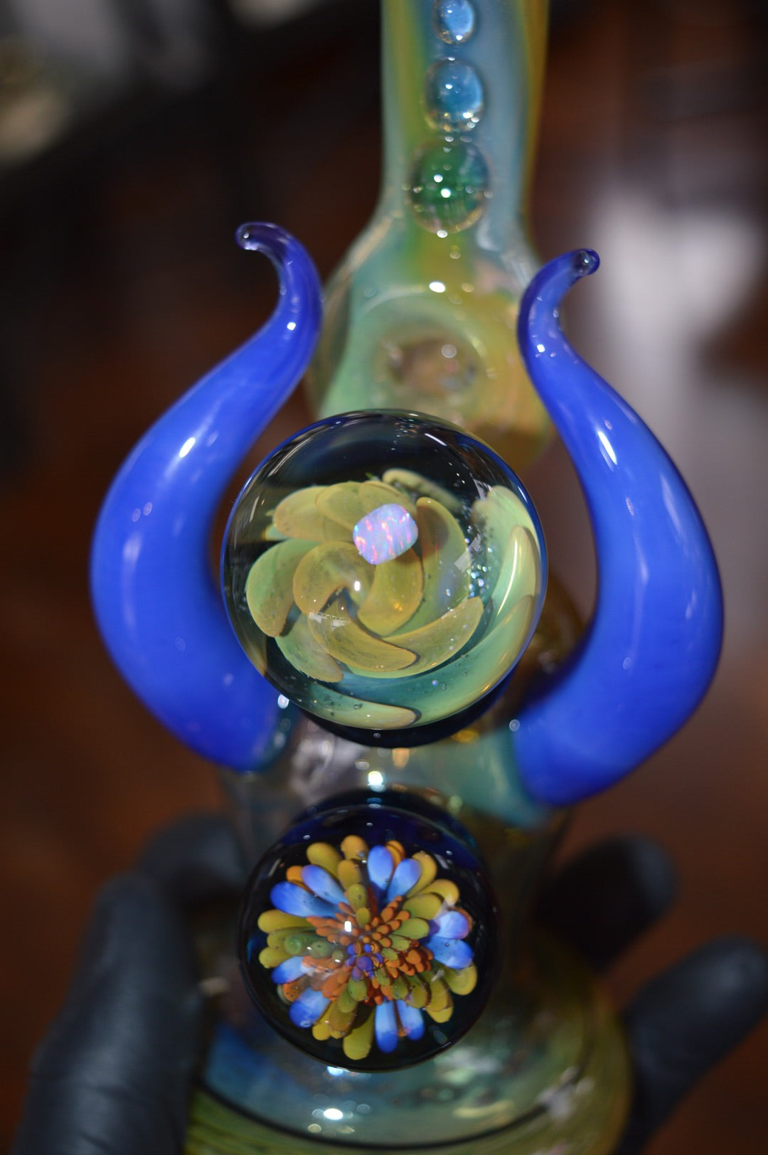 Rainbow Ghost Fume Mini Tube with Blue Horns