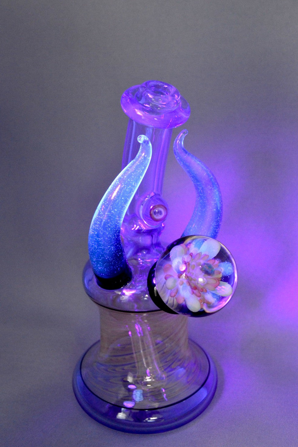 Glowbalt and Blu-V on Fume Mini Tube
